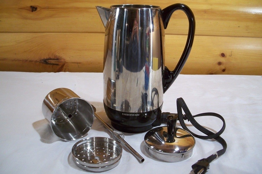 https://www.feelthecoffee.com/wp-content/uploads/2018/01/Stainless-Steel-Percolator.jpg
